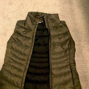 The north face vest. Size small